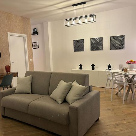 Mimi Guest House Bari Bagian luar foto