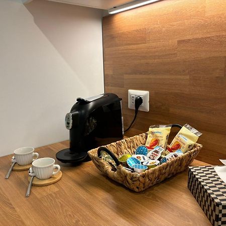 Mimi Guest House Bari Bagian luar foto