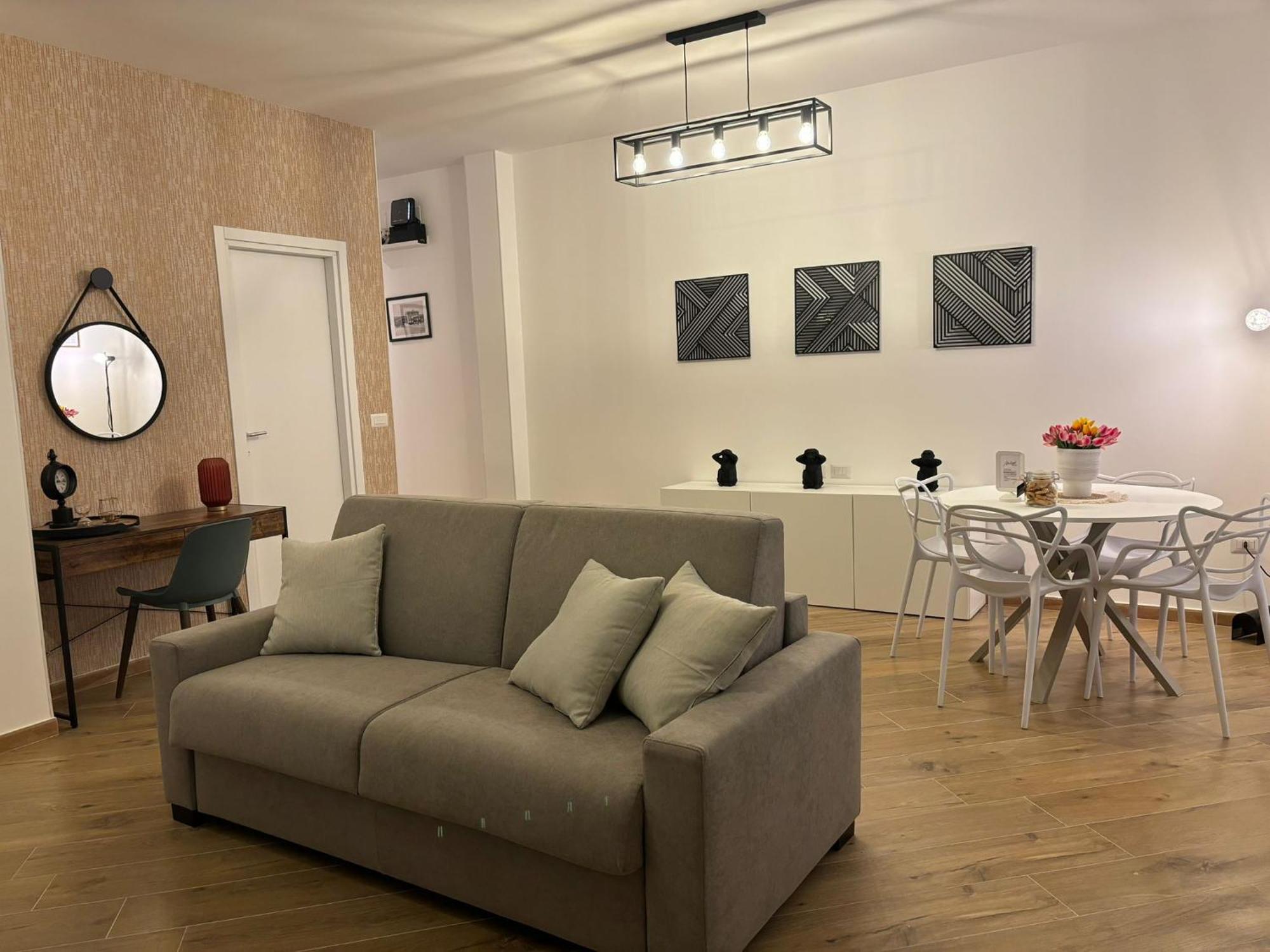 Mimi Guest House Bari Bagian luar foto