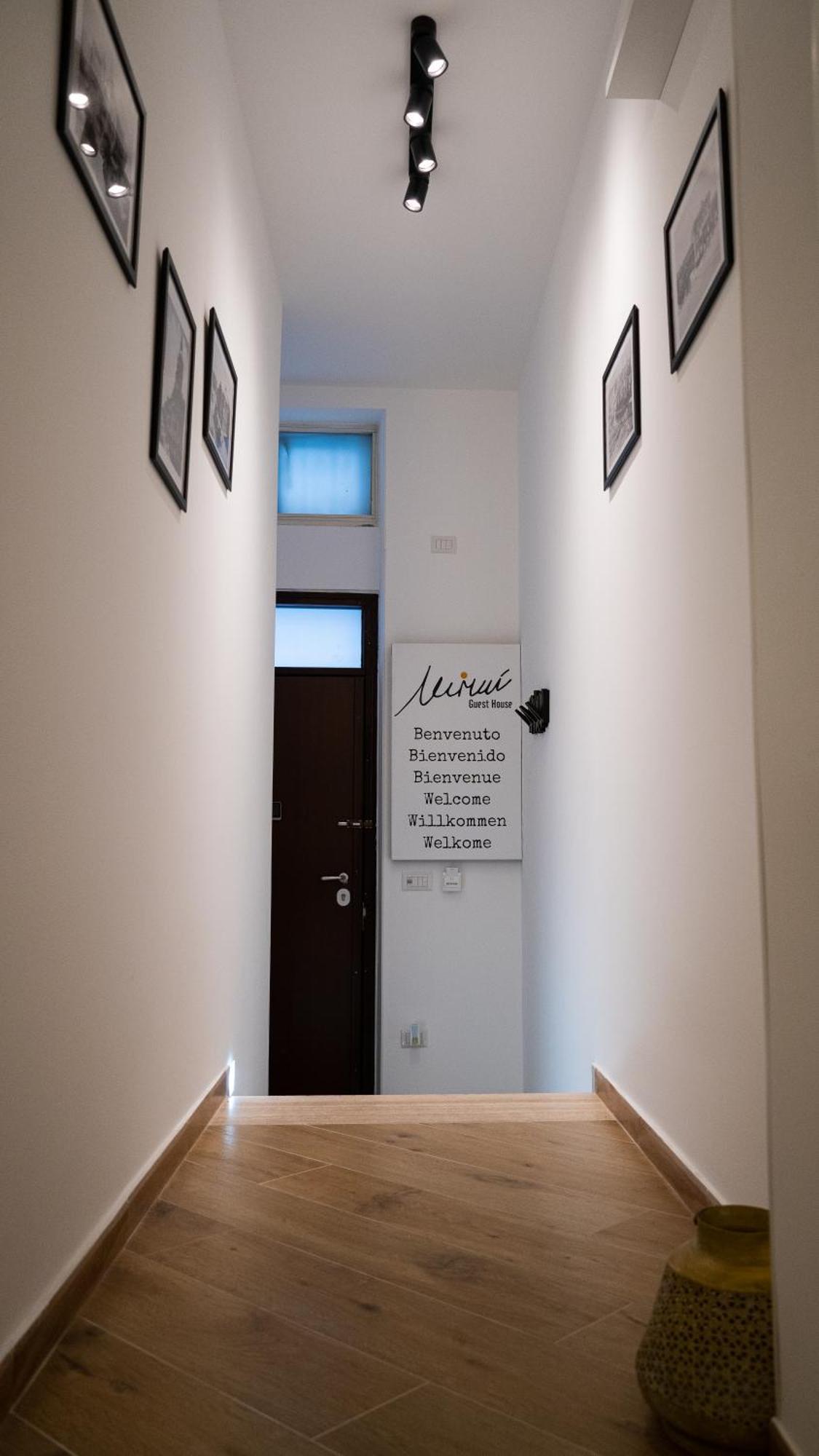 Mimi Guest House Bari Bagian luar foto
