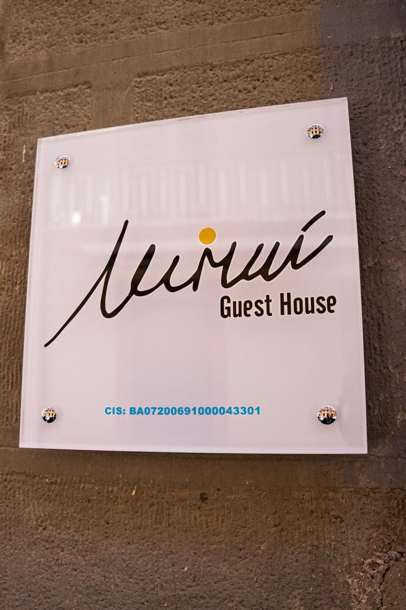 Mimi Guest House Bari Bagian luar foto